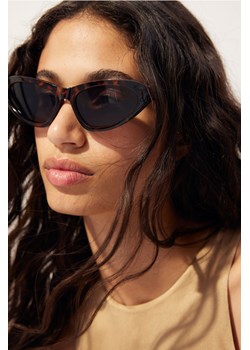 H & M - Okulary przeciwsłoneczne typu „kocie oczy" - Brązowy ze sklepu H&M w kategorii Okulary przeciwsłoneczne damskie - zdjęcie 172407749