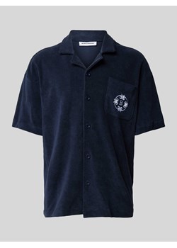 Koszula casualowa o kroju regular fit z kieszenią na piersi ze sklepu Peek&Cloppenburg  w kategorii Koszule męskie - zdjęcie 172418126