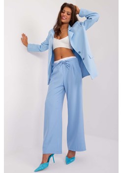 Eleganckie spodnie z podwójną talią jasno niebieskie ze sklepu 5.10.15 w kategorii Spodnie damskie - zdjęcie 172420159