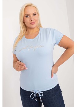 Bluzka plus size z krótkim rękawem jasno niebieska ze sklepu 5.10.15 w kategorii Bluzki damskie - zdjęcie 172420257