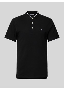 Koszulka polo z wyhaftowanym logo model ‘PAULOS’ ze sklepu Peek&Cloppenburg  w kategorii T-shirty męskie - zdjęcie 172422335