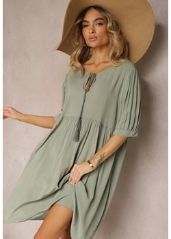 Zielona  Wiskozowa Sukienka z Wiązaniem przy Szyi i Frędzlami Claropia ze sklepu Renee odzież w kategorii Sukienki - zdjęcie 172424446