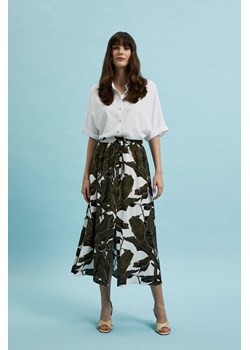 Spódnica midi z wzorem liści zielona ze sklepu Moodo.pl w kategorii Spódnice - zdjęcie 172431126