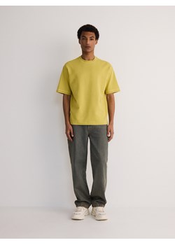 Reserved - Gładki T-shirt boxy - zielony ze sklepu Reserved w kategorii T-shirty męskie - zdjęcie 172432389