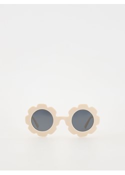 Reserved - Okulary przeciwsłoneczne - złamana biel ze sklepu Reserved w kategorii Okulary przeciwsłoneczne dziecięce - zdjęcie 172432418