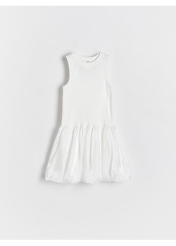 Reserved - Sukienka z ozdobnym dołem - biały ze sklepu Reserved w kategorii Sukienki dziewczęce - zdjęcie 172432536