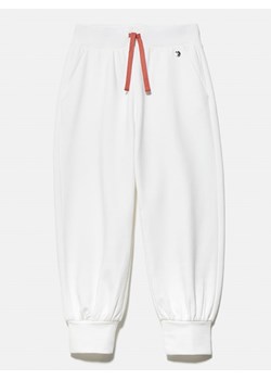 Sisley Spodnie dresowe w kolorze białym ze sklepu Limango Polska w kategorii Spodnie dziewczęce - zdjęcie 172436107