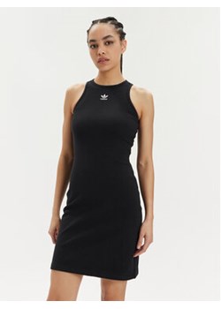 adidas Sukienka codzienna Essentials IT9881 Czarny Slim Fit ze sklepu MODIVO w kategorii Sukienki - zdjęcie 172442566