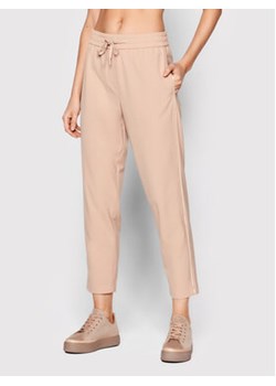 Marella Spodnie materiałowe Rodesia 31310625 Beżowy Regular Fit ze sklepu MODIVO w kategorii Spodnie damskie - zdjęcie 172442659
