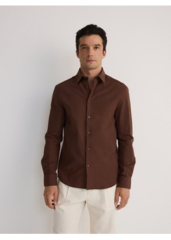 Reserved - Koszula regular z domieszką wiskozy - brązowy ze sklepu Reserved w kategorii Koszule męskie - zdjęcie 172530199