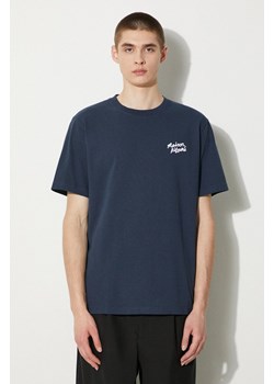 Maison Kitsuné t-shirt bawełniany Handwriting Comfort Tee Shirt męski kolor granatowy z aplikacją MM00126KJ0118 ze sklepu PRM w kategorii T-shirty męskie - zdjęcie 172532738