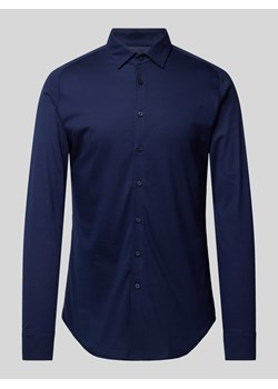 Koszula biznesowa o kroju slim fit z kołnierzykiem typu kent ze sklepu Peek&Cloppenburg  w kategorii Koszule męskie - zdjęcie 172537109