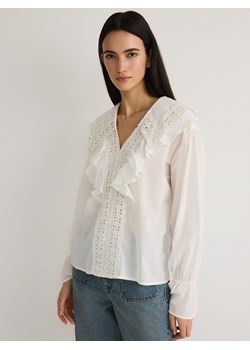 Reserved - Bluzka z żabotem - złamana biel ze sklepu Reserved w kategorii Bluzki damskie - zdjęcie 172539686