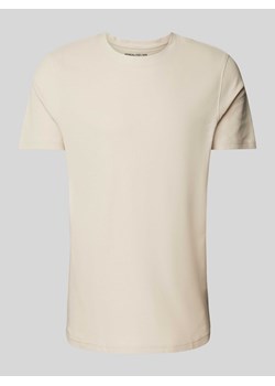 T-shirt z prążkowanym okrągłym dekoltem ze sklepu Peek&Cloppenburg  w kategorii T-shirty męskie - zdjęcie 172540519