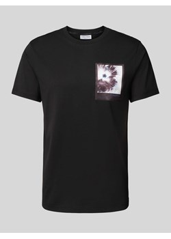 T-shirt z nadrukowanym motywem ze sklepu Peek&Cloppenburg  w kategorii T-shirty męskie - zdjęcie 172540598