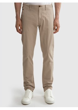 Spodnie chinosy męskie beżowe Hektor 805 ze sklepu Big Star w kategorii Spodnie męskie - zdjęcie 172541038