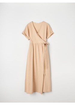 Sinsay - Sukienka z wiskozą - kremowy ze sklepu Sinsay w kategorii Sukienki - zdjęcie 172545329
