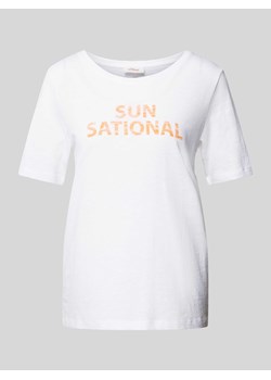 T-shirt z nadrukiem ze sloganem ze sklepu Peek&Cloppenburg  w kategorii Bluzki damskie - zdjęcie 172546275