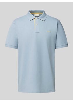 Koszulka polo o kroju regular fit z wyhaftowanym logo ze sklepu Peek&Cloppenburg  w kategorii T-shirty męskie - zdjęcie 172546615