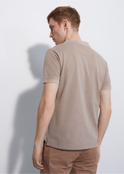 Beżowa koszulka polo z logo ze sklepu OCHNIK w kategorii T-shirty męskie - zdjęcie 172553276