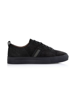 Czarne skórzane sneakersy męskie ze sklepu OCHNIK w kategorii Trampki męskie - zdjęcie 172553617