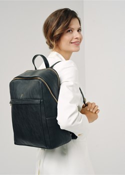 Dwukomorowy czarny plecak damski ze sklepu OCHNIK w kategorii Plecaki - zdjęcie 172554105