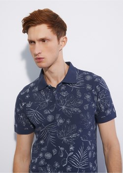 Granatowa wzorzysta koszulka polo ze sklepu OCHNIK w kategorii T-shirty męskie - zdjęcie 172554259