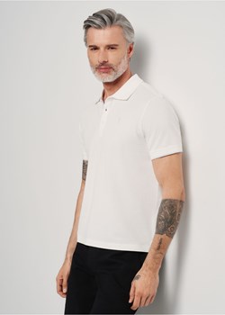 Biała koszulka polo męska ze sklepu OCHNIK w kategorii T-shirty męskie - zdjęcie 172555086