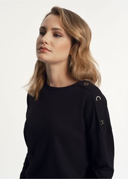 Sweter z wiązaniem na plecach damski ze sklepu OCHNIK w kategorii Swetry damskie - zdjęcie 172555208