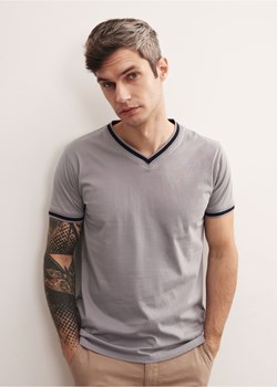 Szaro-granatowy T-shirt męski ze sklepu OCHNIK w kategorii T-shirty męskie - zdjęcie 172555478