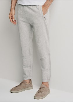 Szare spodnie dresowe męskie ze sklepu OCHNIK w kategorii Spodnie męskie - zdjęcie 172556639