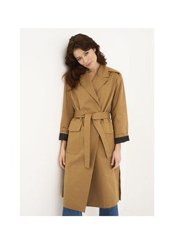 Miodowy płaszcz damski z paskiem ze sklepu OCHNIK w kategorii Płaszcze damskie - zdjęcie 172557136