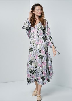 Długa sukienka z bufiastymi rękawami ze sklepu OCHNIK w kategorii Sukienki - zdjęcie 172558719