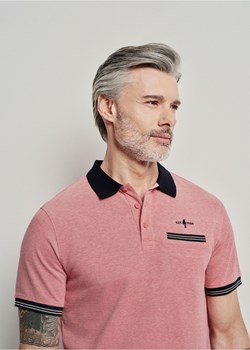 Łososiowa koszulka polo męska ze sklepu OCHNIK w kategorii T-shirty męskie - zdjęcie 172558765