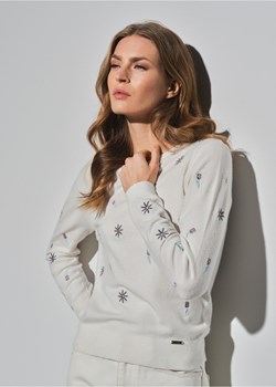 Biały sweter damski z haftem ze sklepu OCHNIK w kategorii Swetry damskie - zdjęcie 172560219