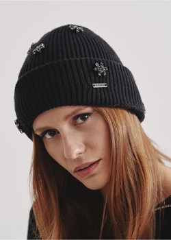 Czarna czapka damska z ozdobami ze sklepu OCHNIK w kategorii Czapki zimowe damskie - zdjęcie 172565377