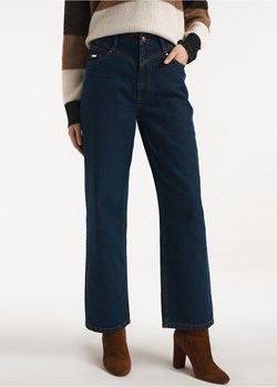Jeansy o prostej nogawce damskie ze sklepu OCHNIK w kategorii Jeansy damskie - zdjęcie 172566256