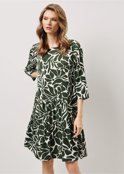 Zielono-biała sukienka z falbanami ze sklepu OCHNIK w kategorii Sukienki - zdjęcie 172567718
