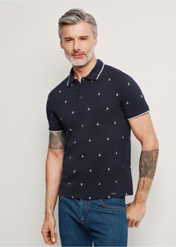 Granatowe polo ze wzorem w żaglówki męska ze sklepu OCHNIK w kategorii T-shirty męskie - zdjęcie 172568029