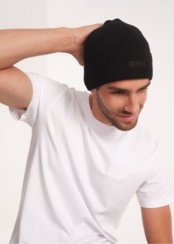 Czarna klasyczna czapka męska ze sklepu OCHNIK w kategorii T-shirty męskie - zdjęcie 172569889
