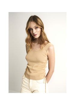 Koszulka na grubych ramiączkach damska ze sklepu OCHNIK w kategorii Bluzki damskie - zdjęcie 172572146