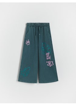 Reserved - Spodnie dresowe wide leg - ciemnozielony ze sklepu Reserved w kategorii Spodnie dziewczęce - zdjęcie 172576869