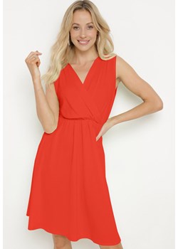 Czerwona Sukienka z Kopertowym Dekoltem i Gumką w Pasie Vereri ze sklepu Born2be Odzież w kategorii Sukienki - zdjęcie 172580418