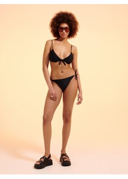 Cropp - Czarne bikini z wiązaniami - czarny ze sklepu Cropp w kategorii Stroje kąpielowe - zdjęcie 172599246