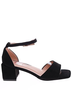 Klasyczne czarne sandały na niskim obcasie /D7-2 7939 S288/ ze sklepu Pantofelek24.pl w kategorii Sandały damskie - zdjęcie 172603818