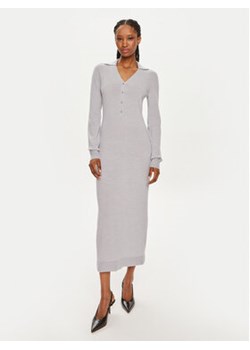 Calvin Klein Sukienka dzianinowa K20K207219 Szary Slim Fit ze sklepu MODIVO w kategorii Sukienki - zdjęcie 172613596