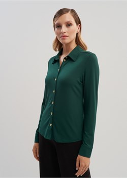 Ciemnozielona elastyczna koszula damska ze sklepu OCHNIK w kategorii Koszule damskie - zdjęcie 172615746