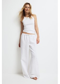 H & M - Spodnie piżamowe z domieszką lnu - Biały ze sklepu H&M w kategorii Spodnie damskie - zdjęcie 172631375