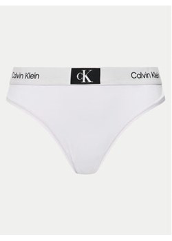 Calvin Klein Underwear Stringi 000QF7248E Fioletowy ze sklepu MODIVO w kategorii Majtki damskie - zdjęcie 172637378