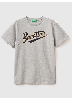 Benetton Koszulka w kolorze szarym ze sklepu Limango Polska w kategorii T-shirty chłopięce - zdjęcie 172647497